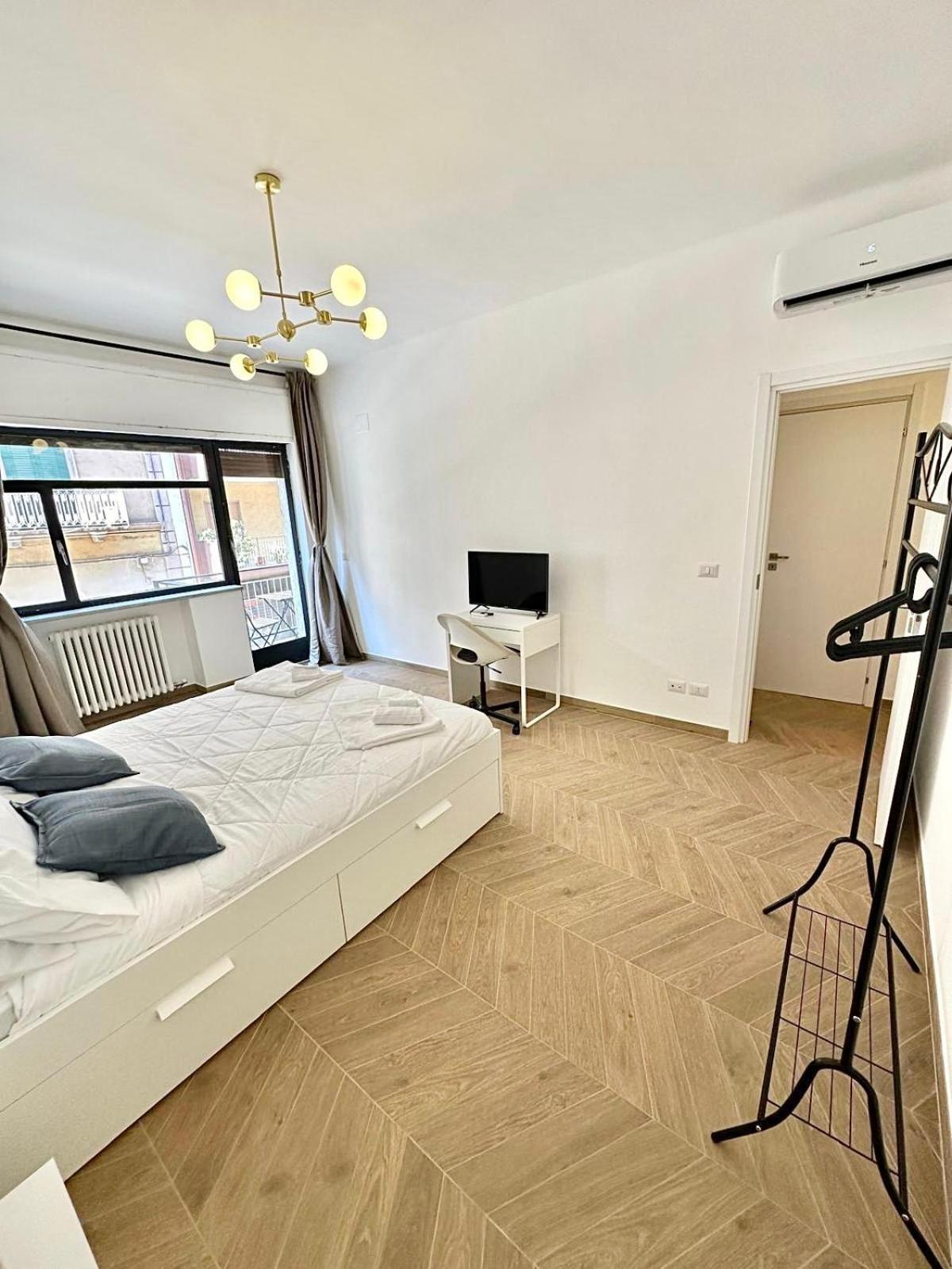 Suite Dante 262 Bari Exterior foto